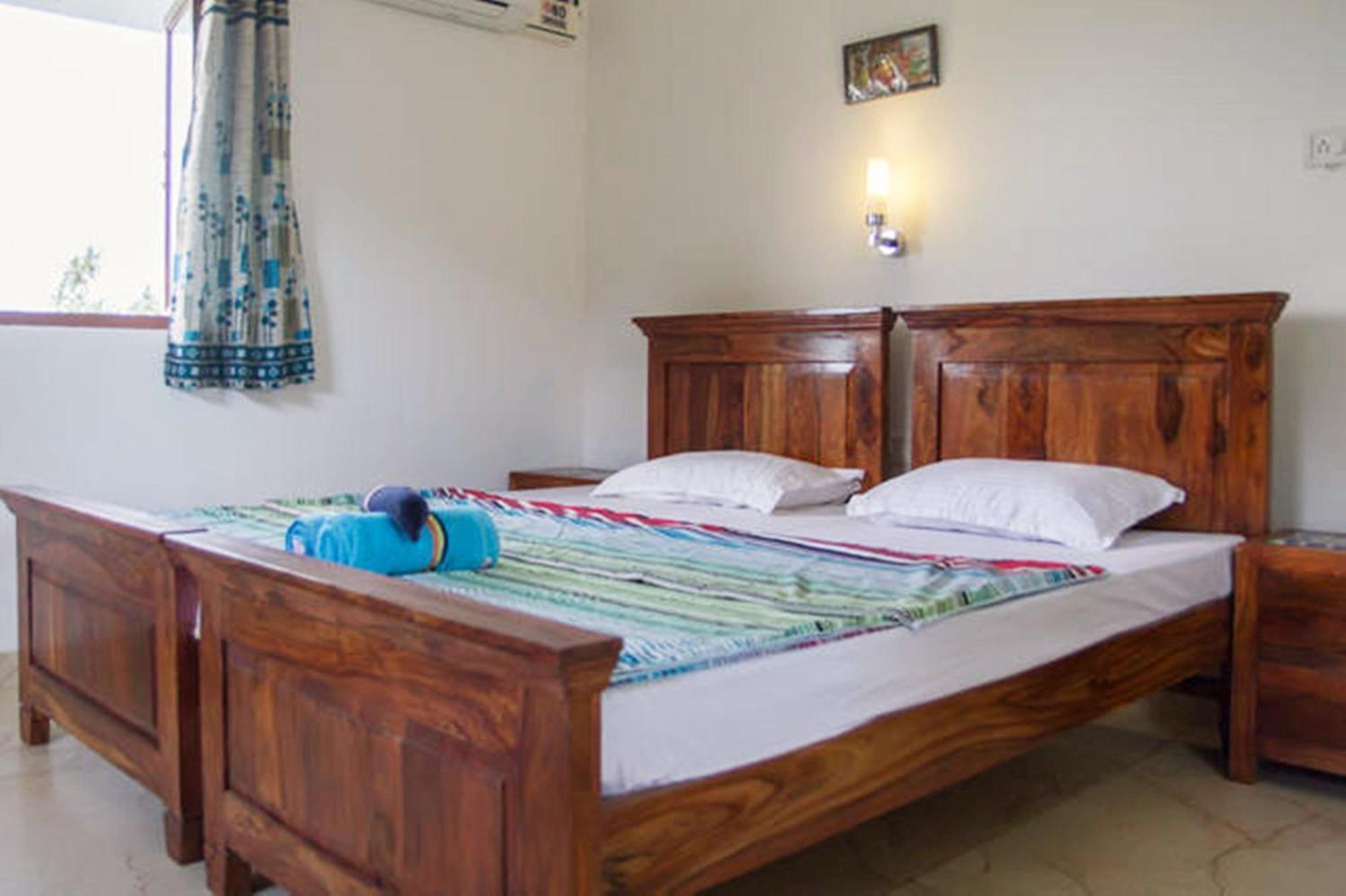 Riviera Sapphire Villa Siolim Værelse billede